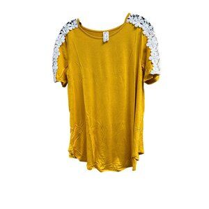 Yellow Lace Shoulder Top With Floral Accent Trimmed Sleeves Size Medium